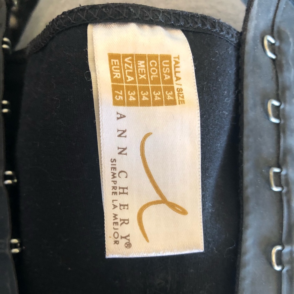 Ann Cherry waist trimmer